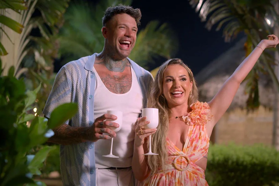 Dave Hand and Sophie Willett in 'Perfect Match'