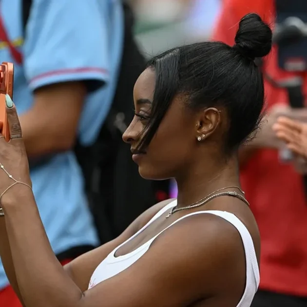 Simone Biles recovering after revealing near-death health scare