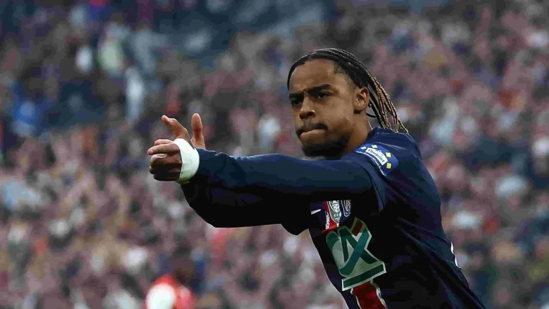 PSG closes the exit door: Bradley Barcola does not leave.