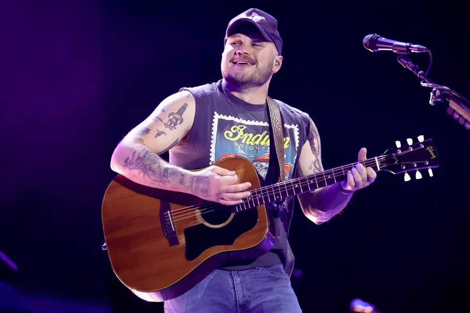 Zach Bryan’s “With Heaven on Tour” Hits Denver in 2026