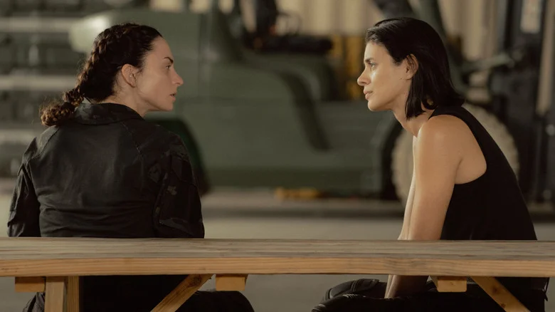 Cruz and Aaliyah chat in Special Ops: Lioness