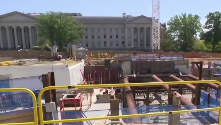 Supreme Court Allows Trump to Continue White House Ballroom Construction