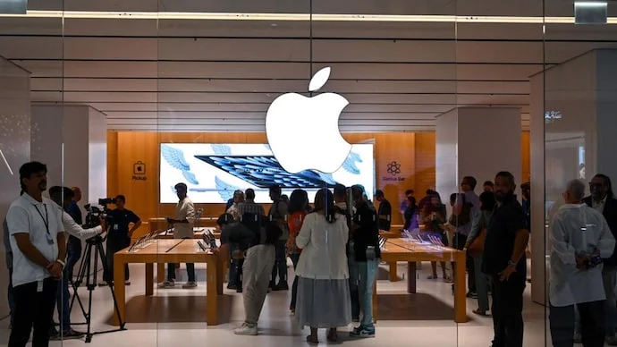 Apple Crosses New Milestone in India, Revenue Surges Over 20% in FY26
