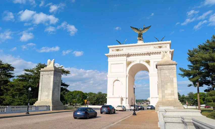 Trump Arch DC CFA approval