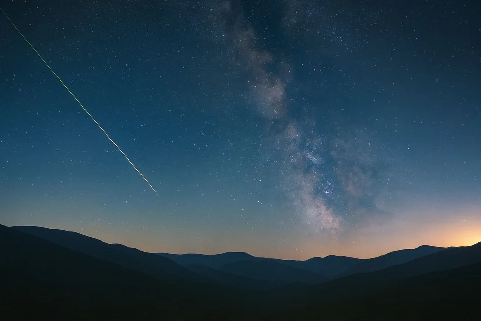 Double Meteor Shower Spectacle: Draconid and Orionid Displays Will Light Up October’s Night Sky
