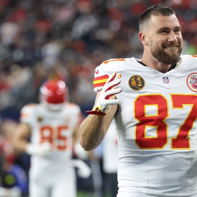 Travis Kelce Eyes NFL History as Chiefs Face Raiders